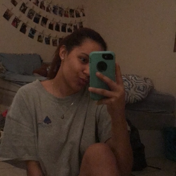 Meet your Posher, Bri - Picture 1 of 1